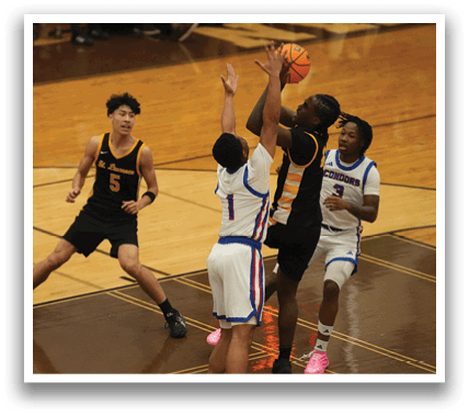 A group of men playing basketball on a court. Contenido generado con IA