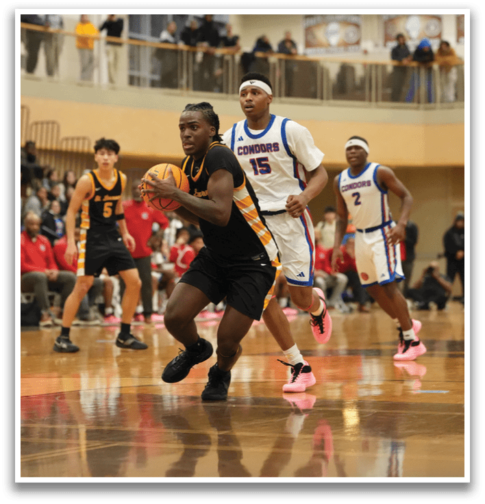 A group of people are sitting on a fence, watching a game. Some of them are wearing masks. Contenido generado con IA