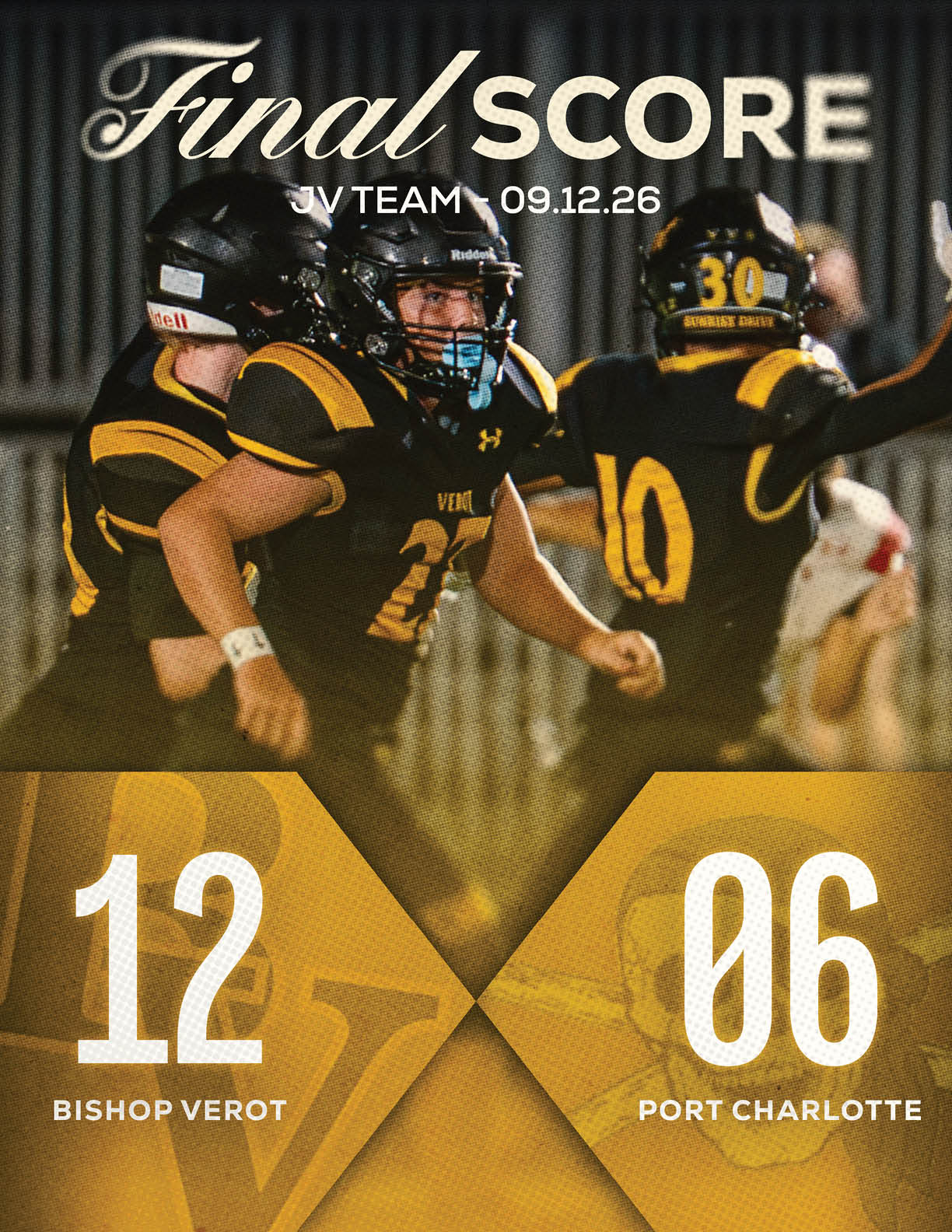 A group of football players in black and yellow uniforms celebrate on the field with a final score graphic showing Bishop Verot 12 and Port Charlotte 6. Descripci n generada con IA