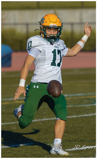 A football player catching a ball. Description generated by AI