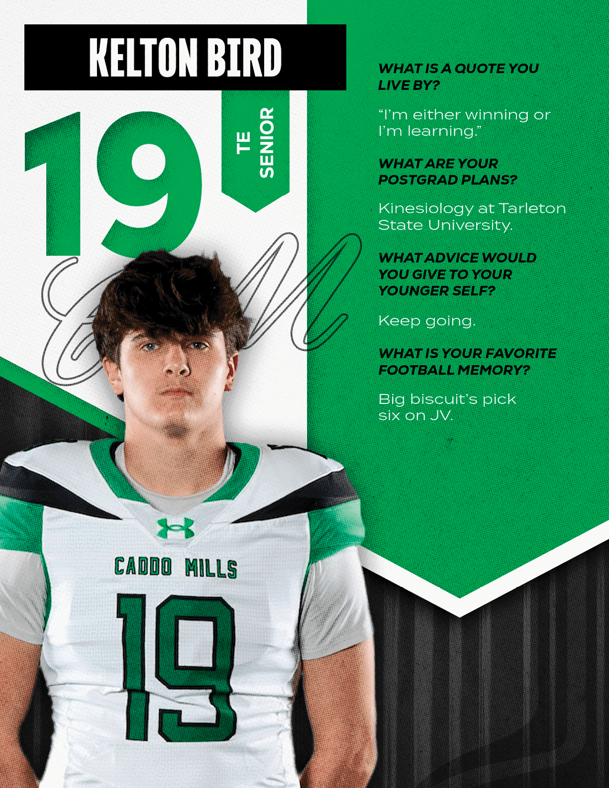 A person wearing a Caddo Mills football jersey with the number 33 stands in front of a green and black background with text about Donald Pierson's quote, postgrad plans, advice, and favorite football memory. Descripci n generada con IA