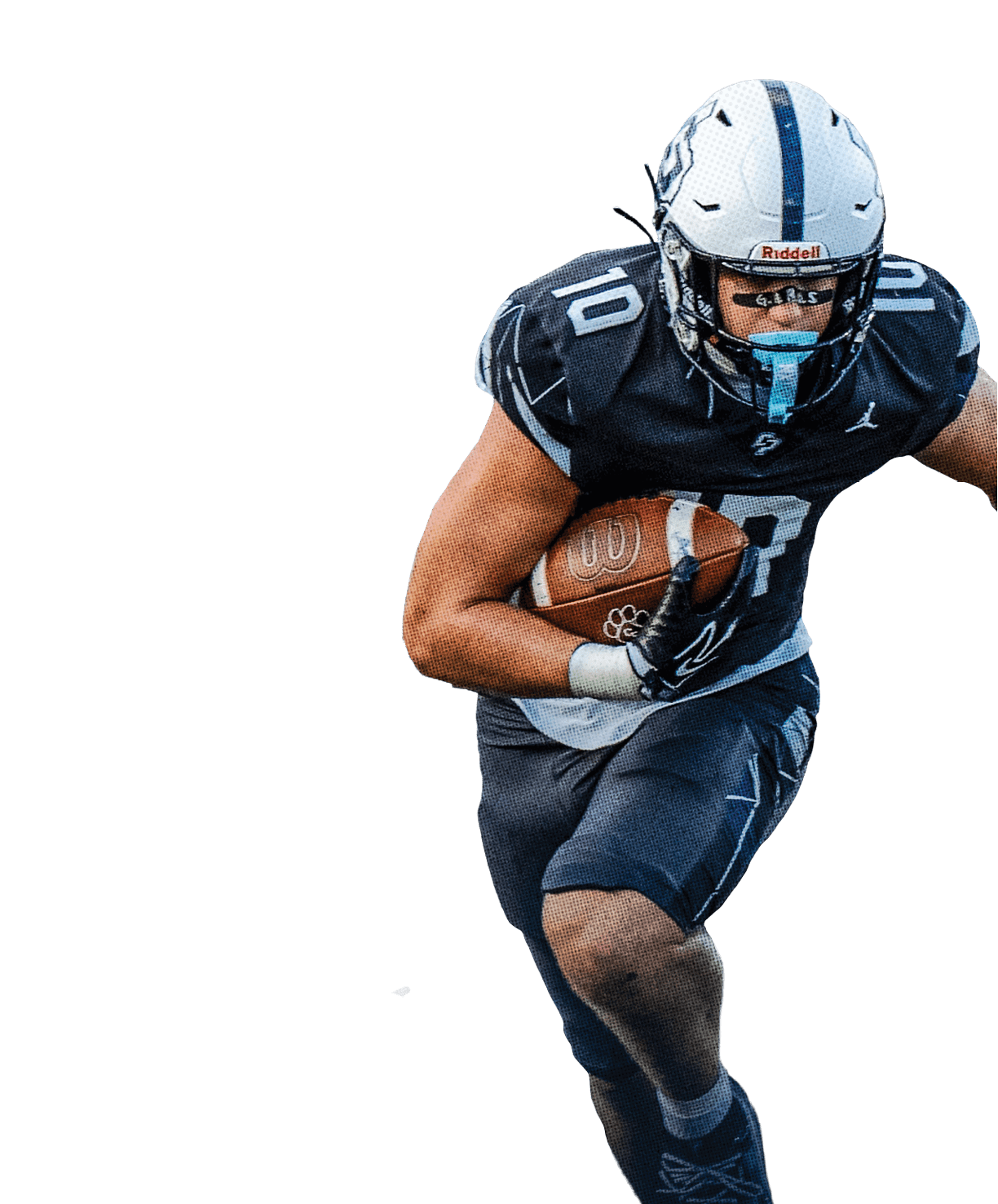 A person wearing a dark football uniform with the number 10 and a white helmet is running with a football while being pursued by opponents in maroon uniforms. Descripci n generada con IA