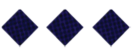 Three gray diamond shapes with a subtle grid pattern are evenly spaced on a white background. Descripci n generada con IA