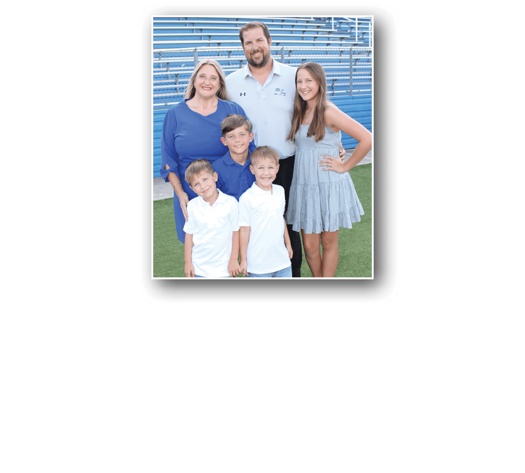 Travis Kincheloe Offensive Line Education: Southeastern Oklahoma State University (M.S.), Georgetown HS Experience: 8...