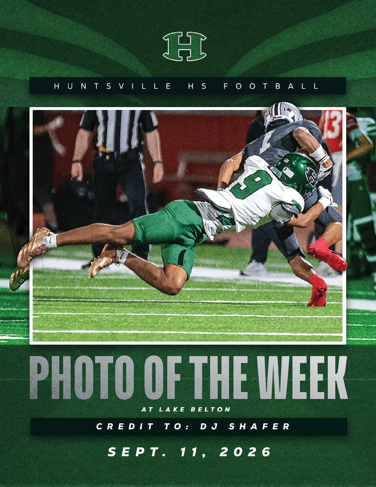 A football player in a green jersey is jumping in the air. Description generated by AI