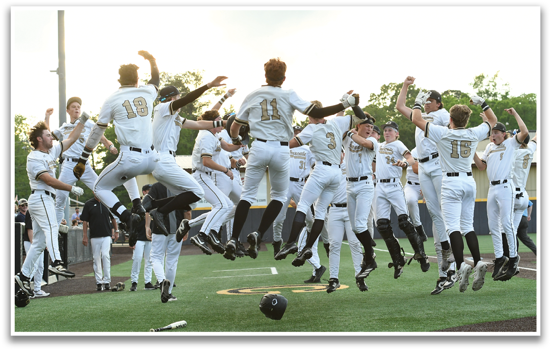 A group of baseball players celebrating on the field. Description generated by AI