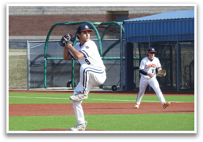 A baseball player is pitching a ball on a field. Contenido generado con IA