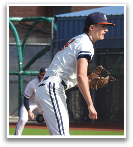 A baseball player in a white uniform is holding a baseball glove, ready to catch the ball. Contenido generado con IA