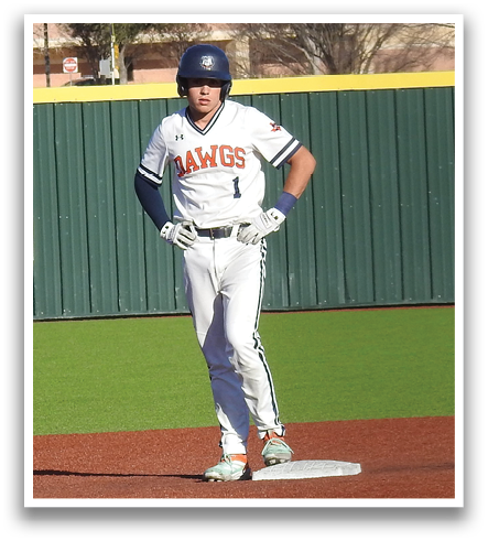 A baseball player wearing a blue helmet and white uniform is standing on a baseball field. Contenido generado con IA