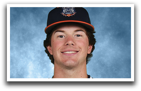 A baseball player wearing a white jersey with the word “DAWGS" on the front. Contenido generado con IA