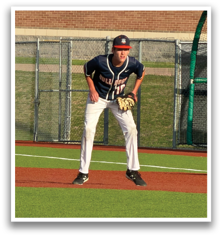 A baseball player in a blue and orange uniform is standing on a baseball field, holding a baseball glove. Contenido generado con IA