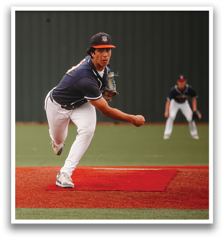 A baseball player is pitching a ball on a field. Contenido generado con IA