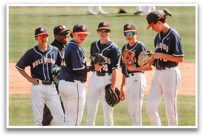 A group of baseball players on the field, some of them wearing sunglasses. Contenido generado con IA