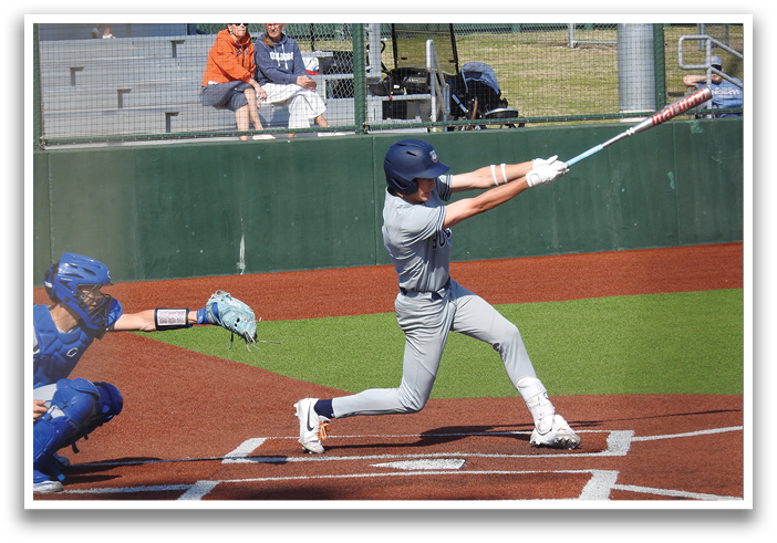 A baseball player is swinging a bat at a ball, with a catcher and an umpire behind him. Contenido generado con IA