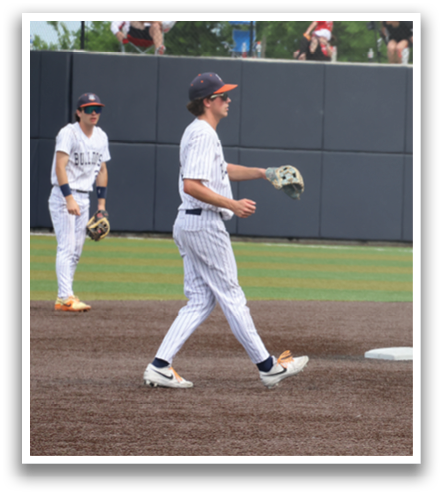 A baseball player in a black shirt and white pants is running towards a base. Contenido generado con IA