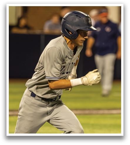 A baseball player running on the field. Contenido generado con IA