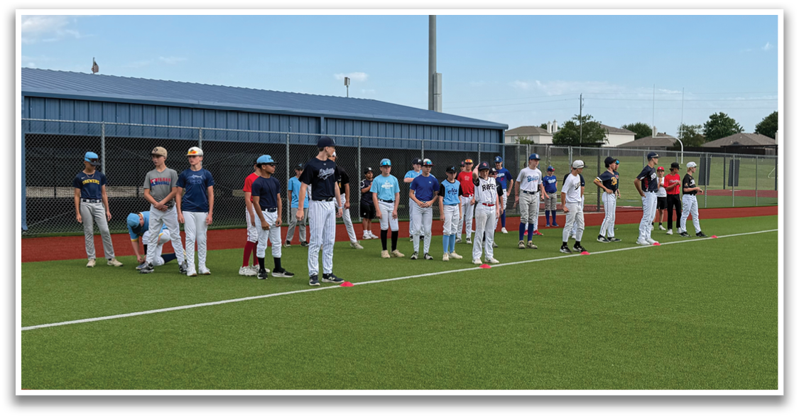 A group of young men are standing on a baseball field, wearing uniforms. Contenido generado con IA