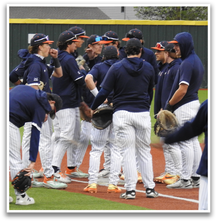 Baseball players on a field, some wearing blue and orange uniforms, with one player holding a baseball glove. Contenido generado con IA