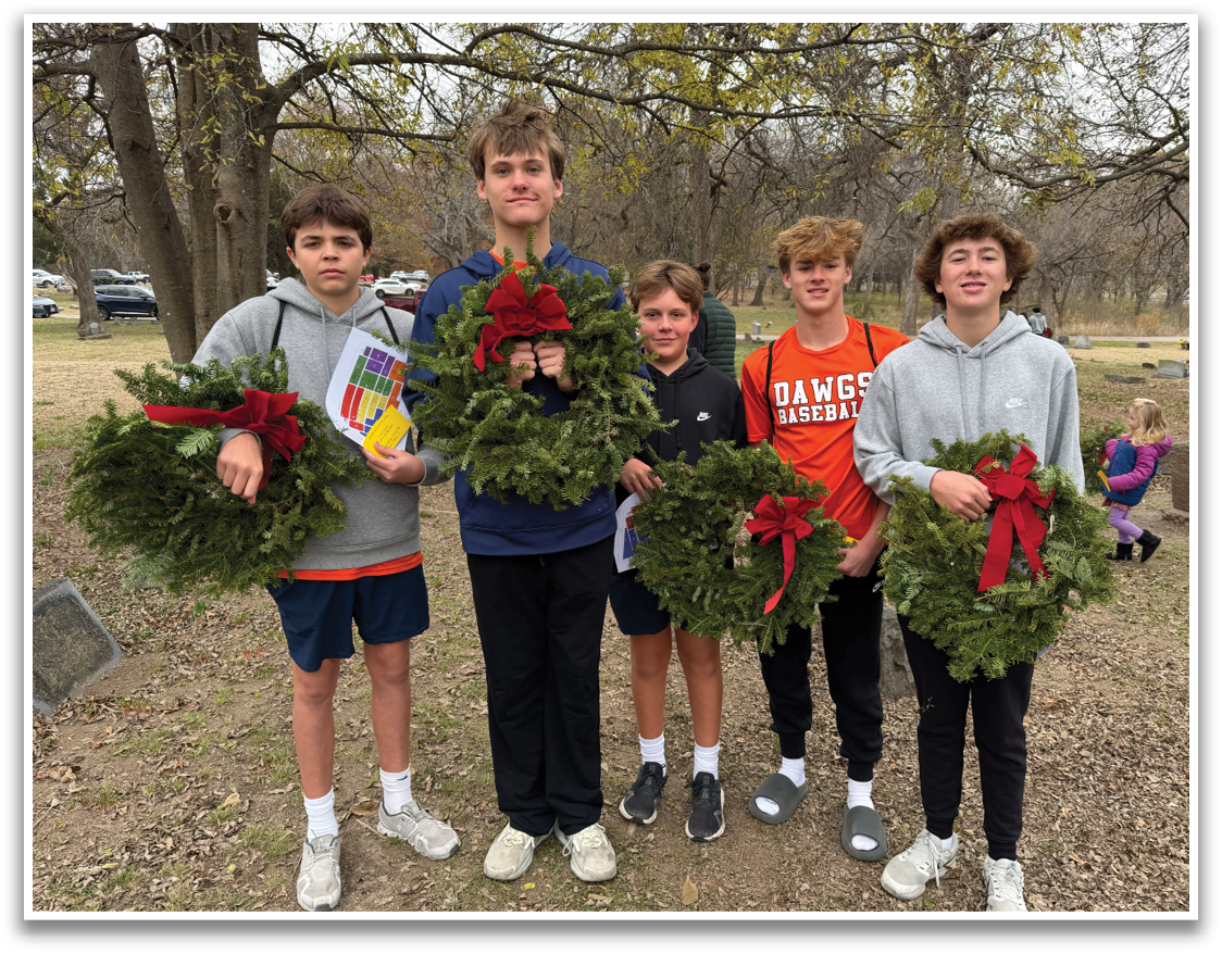 A group of five young men are standing in front of a cemetery, holding wreaths. Contenido generado con IA