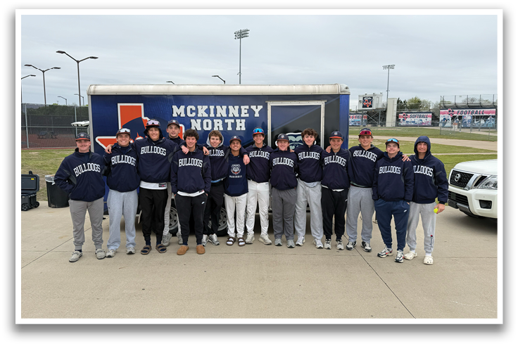 A group of young men wearing blue and white jerseys pose for a photo. Contenido generado con IA