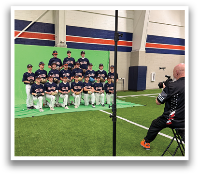 A group of baseball players posing for a picture. Contenido generado con IA