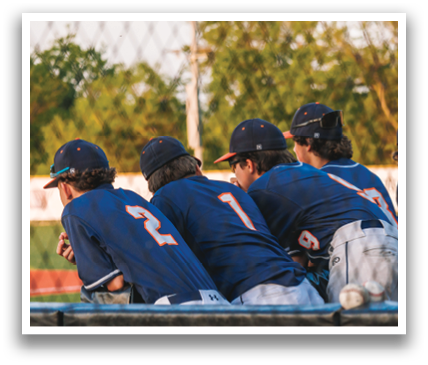 Baseball players sitting on bench. Contenido generado con IA