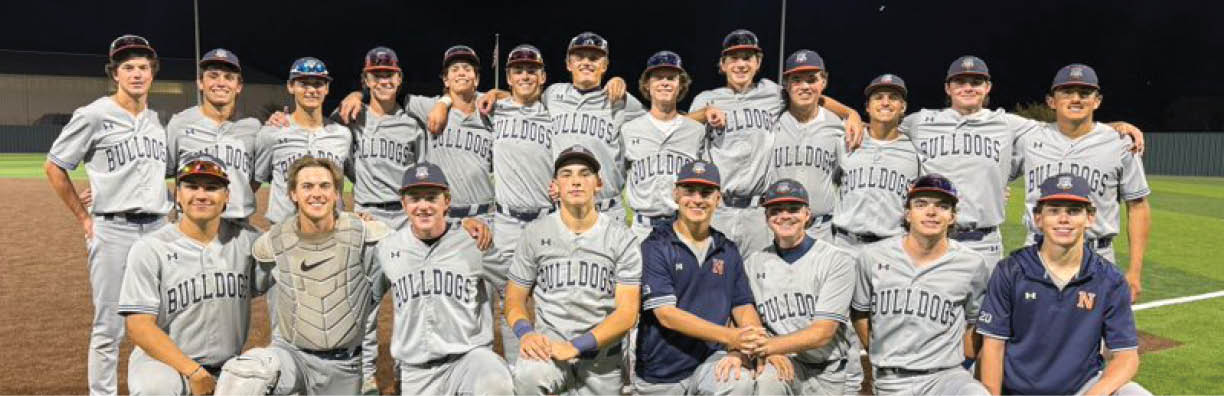 Baseball team posing for a photo on the field. Contenido generado con IA