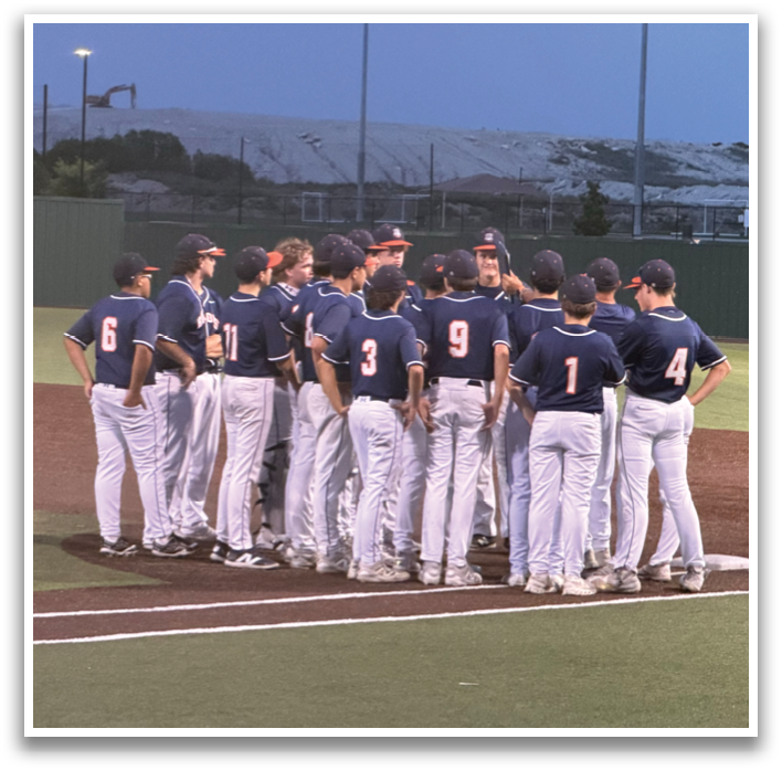 A group of baseball players in uniforms are standing on a field. Contenido generado con IA