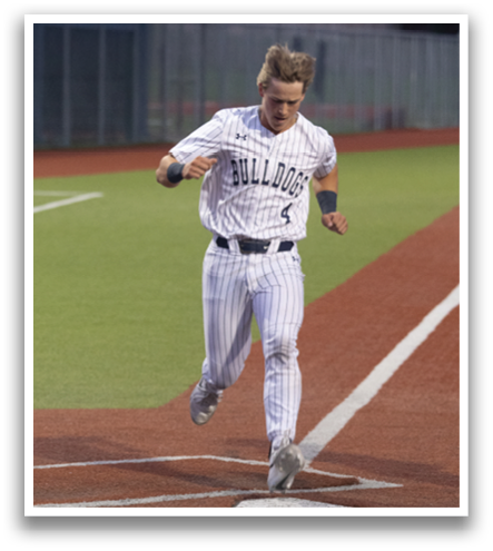 A baseball player is running on the field, wearing a white uniform. Contenido generado con IA