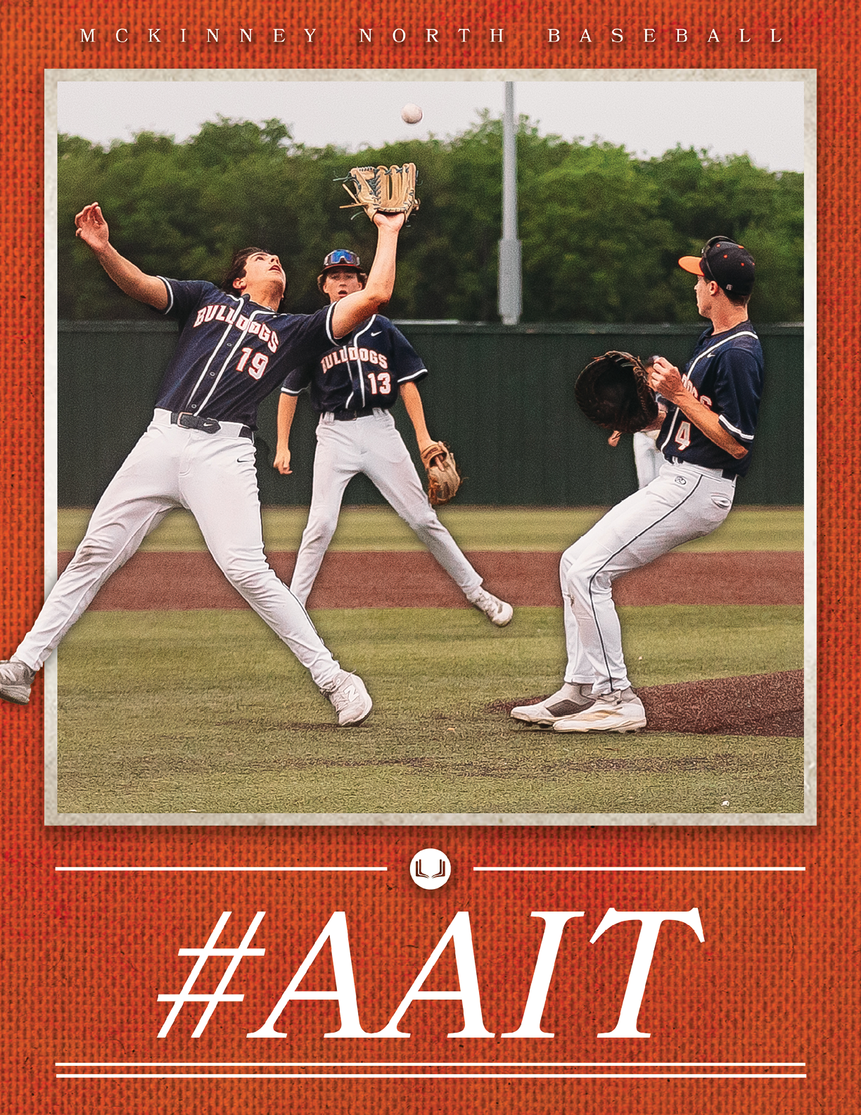 Baseball players in action on the field. Contenido generado con IA