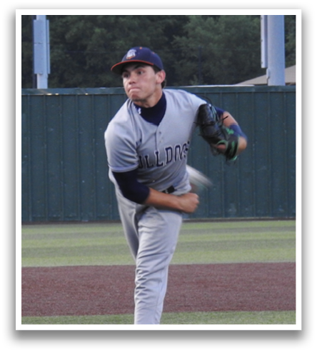 A baseball player in a grey uniform is pitching a ball on a field. Contenido generado con IA