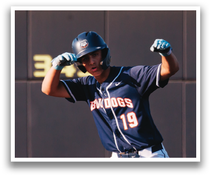 Two baseball players running on the field. Contenido generado con IA