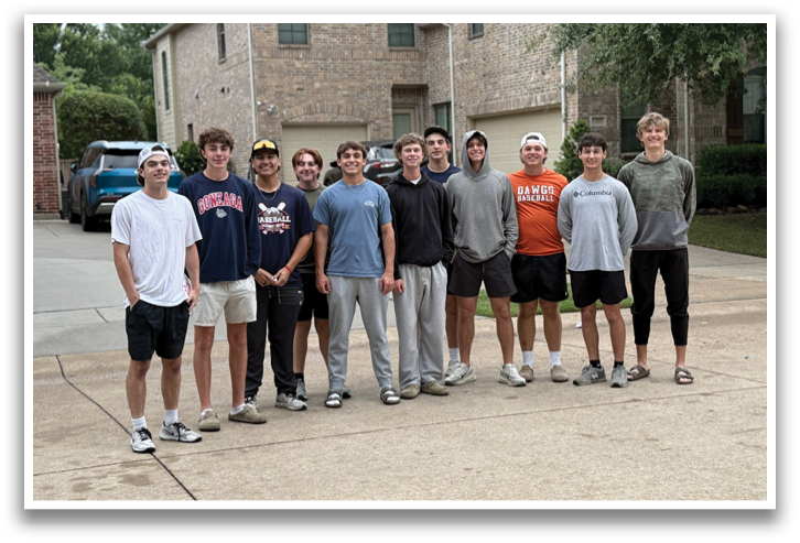 A group of young men pose for a picture in front of a house. Contenido generado con IA