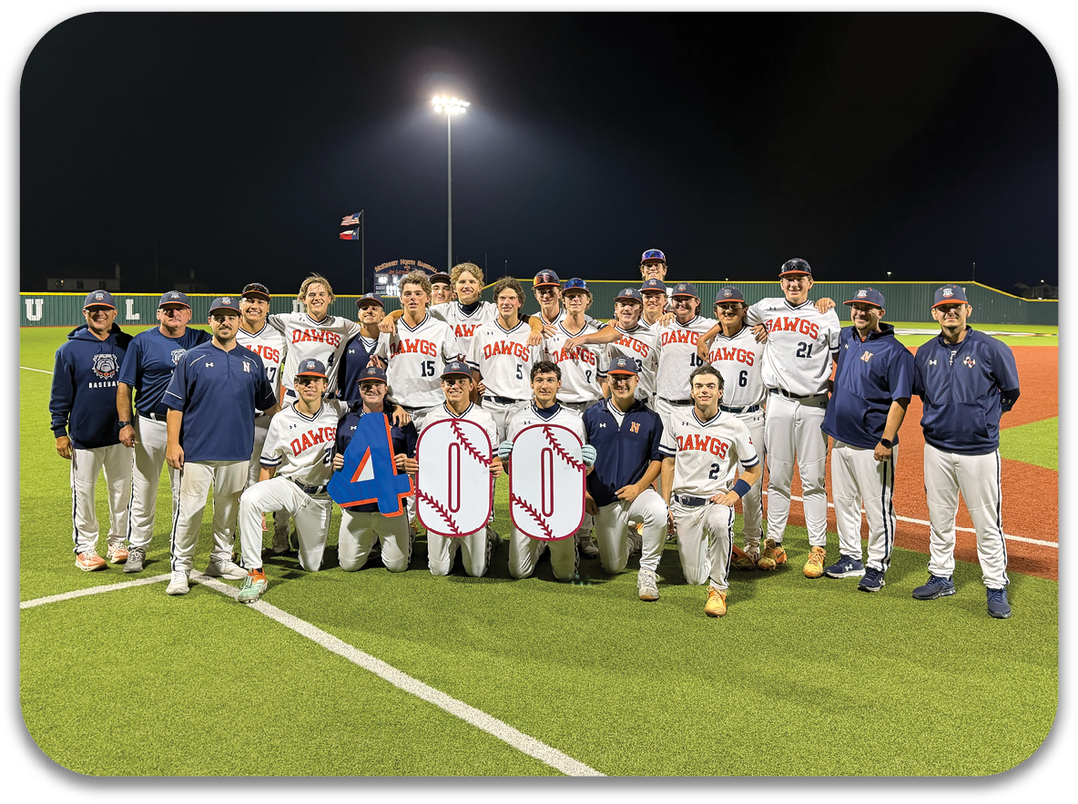 A group of baseball players posing for a photo on a field. Contenido generado con IA
