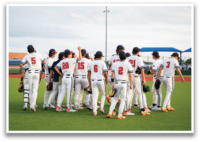 A group of baseball players wearing white uniforms and holding baseball gloves. Contenido generado con IA