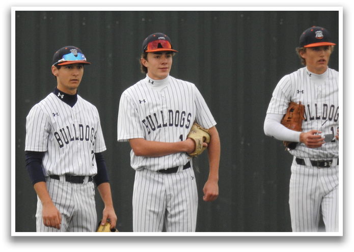 Three baseball players wearing striped uniforms and holding gloves. Contenido generado con IA