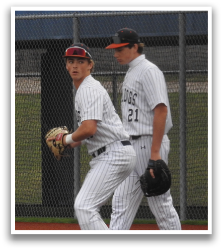 Three baseball players walking on a field, one of them wearing a baseball glove. Contenido generado con IA