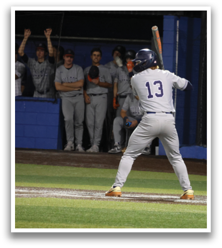 A baseball player is swinging a bat at a ball, while a catcher and an umpire watch. Contenido generado con IA