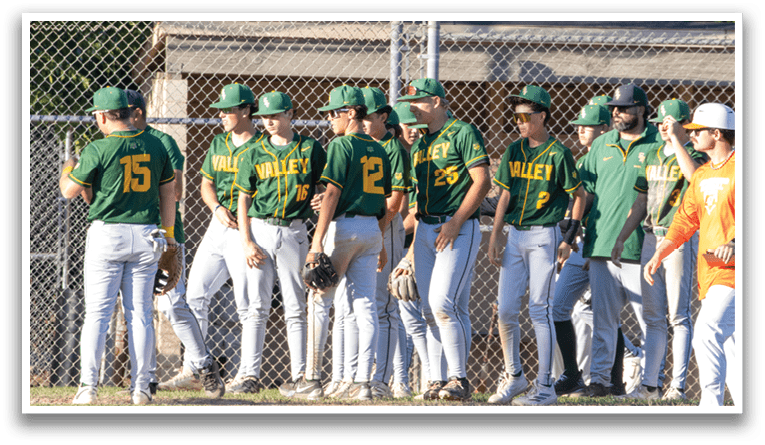 Baseball players in green and yellow uniforms. Description generated by AI