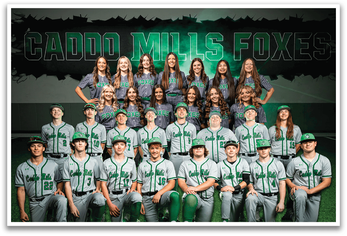 A group of young men and women pose for a photo on a field. Contenido generado con IA