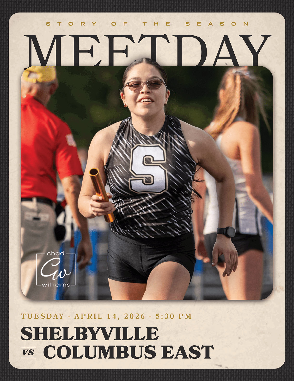 A female athlete wearing a black and white uniform is holding a baton. Contenido generado con IA