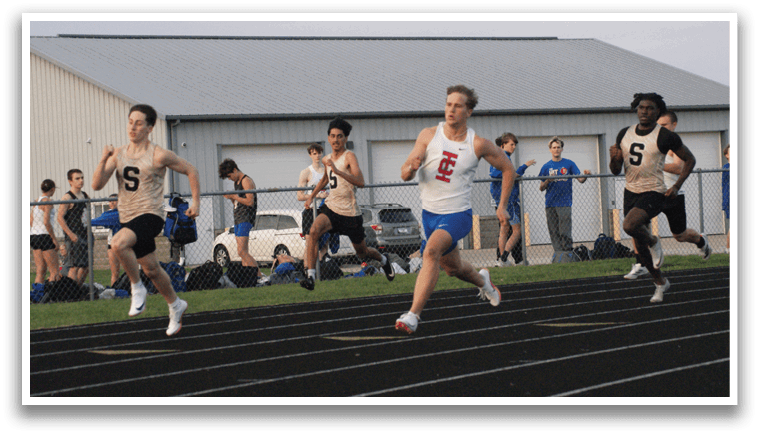 A group of people are running on a track, with one man in the lead. Contenido generado con IA