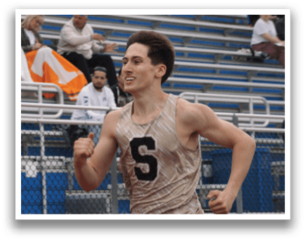 A man wearing a number 5 jersey is running on a track. Contenido generado con IA