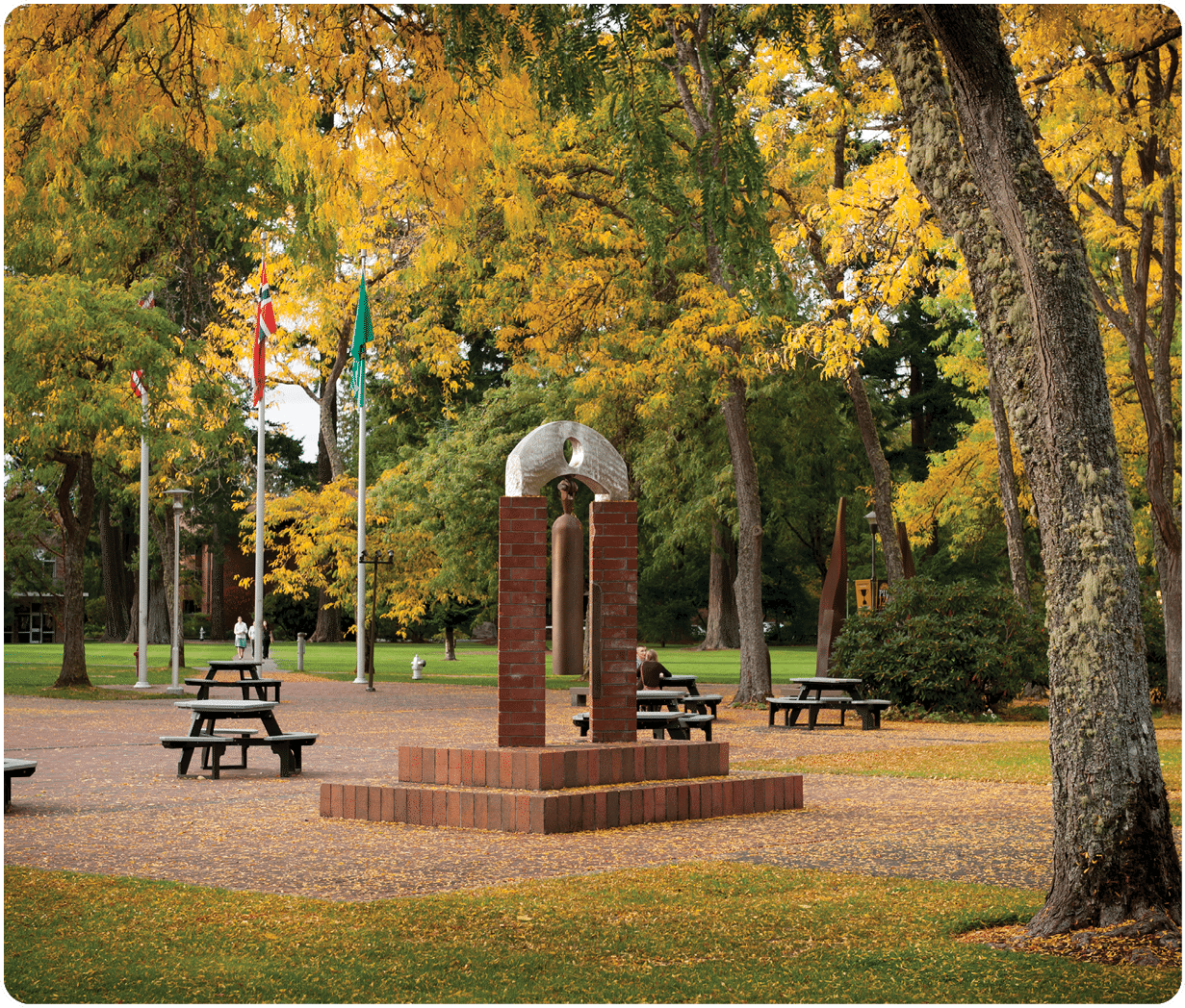 Fall color on the Centennial Bell in Red Square.